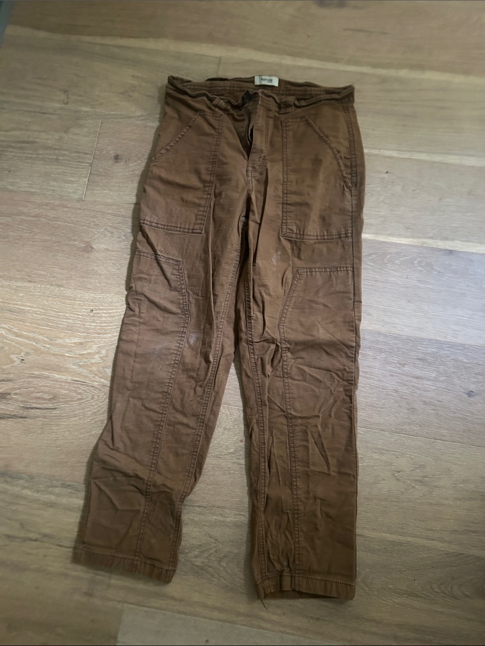 Women's Cropped Cargo Pants in Warm Brown